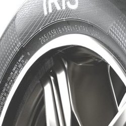 Iris Sefar ( 215/40 R17 87W XL )